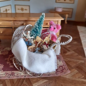 Cart in poor condition with toys, miniatures, 1/12 scale