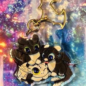 Night Light Loaf and Playing - How To Train Your Dragon Keychain
