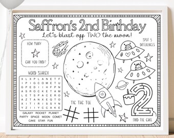 Peut inclure: Une feuille d'activités imprimable en noir et blanc pour une fête d'anniversaire de 2 ans. La feuille présente un thème spatial avec une fusée, une lune, des étoiles et des extraterrestres. La feuille comprend une recherche de mots, un jeu de tic-tac-toe et un labyrinthe pour trouver le gâteau. Le texte sur la feuille est "Saffron's 2nd Birthday Let's blast off TWO the moon!"