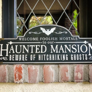 Large Haunted Mansion Hitchhiking Ghosts, Solid Wood and Paint Rustic Welcome Sign, Hand Crafted, Custom Colors Unique Wall Decor Great Gift