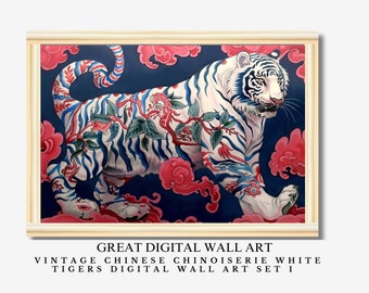 Puede incluir: Un tigre blanco con patrones florales azules y rojos en su pelaje, sobre un fondo azul oscuro con nubes rosas. El tigre está enmarcado en un marco de madera claro.  "GREAT DIGITAL WALL ART" y "VINTAGE CHINESE CHINOISERIE WHITE TIGERS DIGITAL WALL ART SET I" están impresos debajo del marco.