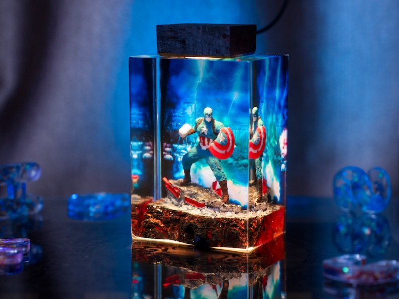 Captain America resin night light, the avengers lamp