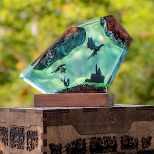 Bonded Sky Dragon Lamp – Handmade Resin Light Cube, Battle Dragon Fantasy Gift, Custom Night Decor, Fantasy Gift for him, fourth wing lamp