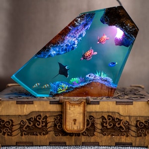 resin lamp with wooden box