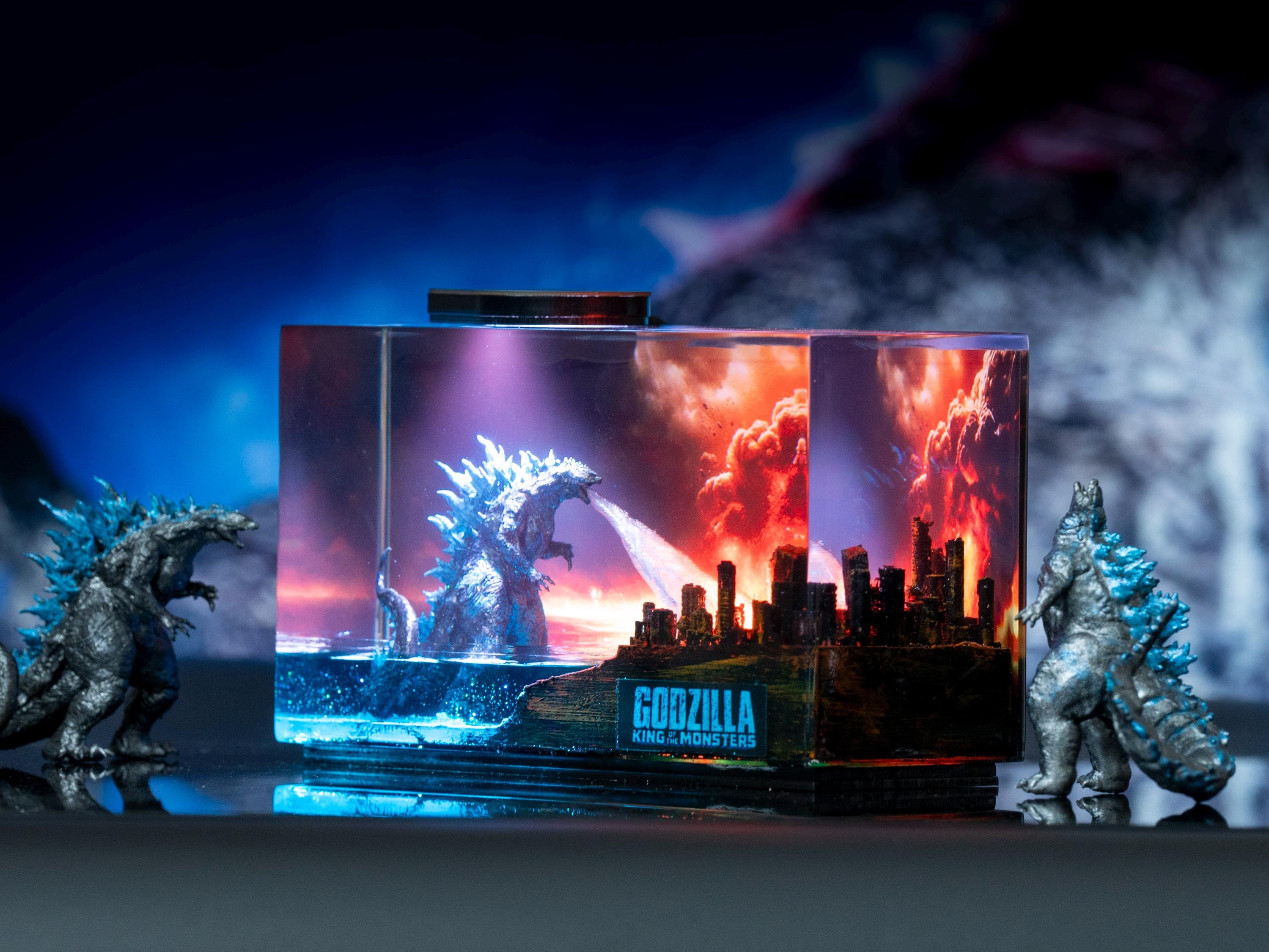 Godzilla Resin Lamp, Godzilla Handmade decor Epoxy Lamp, Resin Night light gift, gift for mom