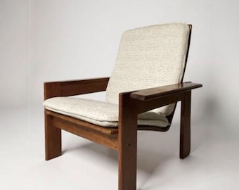 Mid-Century-Modern-Ledersessel, Massivholz-Armlehnstuhl mit Walnussrahmen, luxuriöser Akzentstuhl, handgefertigte Wohnzimmermöbel