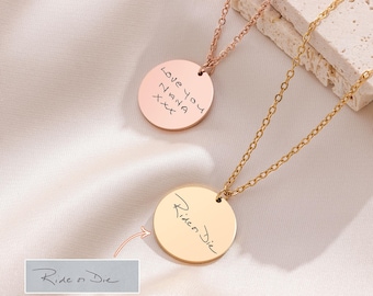 Collar con escritura grabada: regalo conmemorativo para hermana o madre