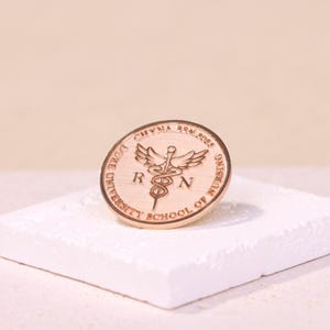 RN Nursing Pinning Ceremony Pin – Custom Nurse Graduate Gift with Caduceus Symbol | BSN & RN Lapel Pins for Nursing School Graduation