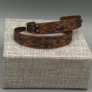 Pulseiras Thunderbird de cobre Navajo — Par