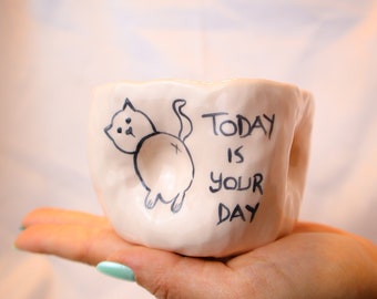 Tasse en céramique faite à la main - Tasse unique de 200 ml avec un design minimaliste, une illustration de chat et un message réfléchi, cadeau pour elle, tasses pour chats