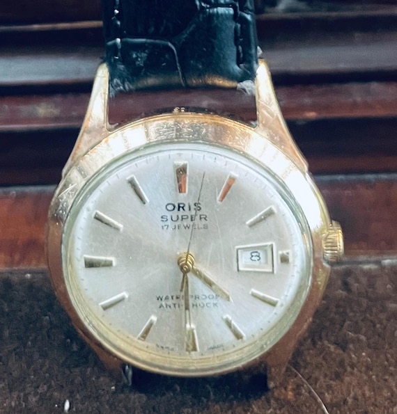 Men’s Gold Plated Automatic Oris Date Watch. 17 jewels.