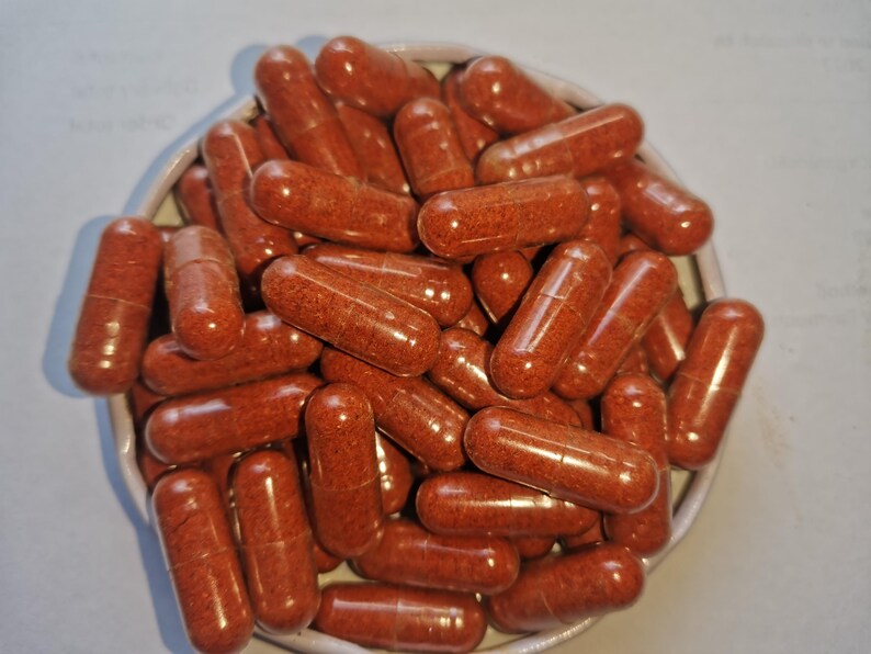 Organic Cayenne Capsule Made by Approximately 600