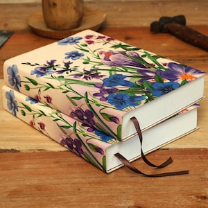 Leather Journal Notebook Diary -Unique Gift for Her Writers Artists and Vintage Design Enthusiasts (campi di fiori)