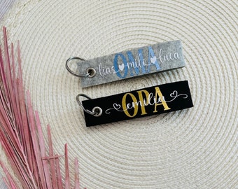 Keychain personalized for grandma for grandpa / gift / birthday / Mother's Day / Father's Day / Christmas present / Secret Santa gift