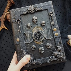 Livre des ombres épais lune occulte grimoire crâne gothique 8 x 6 pouces 600 pages image 13