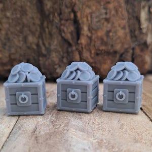Game token, token, game, board, board games, tokens, rpg, treasure, chest, treasure chest, gold, coins, gold coins, grey, resin, D&D, DnD