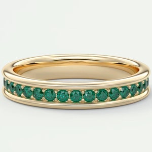 14k Emerald Wedding Band, Solid Gold Eternity Ring, Green Gemstone Ring, Minimalist Emerald Ring, May Birthstone Band, Anniversary Gift