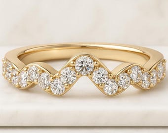 Lab Grown Diamond Wedding Band Zig Zag Round Cut Stacking Ring for Her