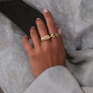 14K Gold Ribbed Dome Ring, Ribbed Gold Marriage Ring, Yellow Gold Thick Chunky Ring, Handmade Gold Jewelry, Ribbed Gold Band For Mom