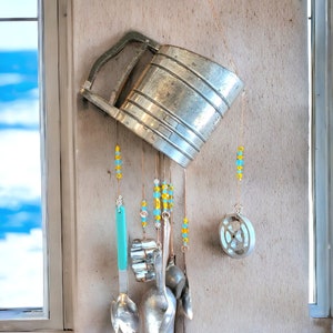 Vintage Sift-Chine Sifter Kitchen Themed Wind Chime Silverware Cutlery Wind Chime Suncatcher Gift for Her