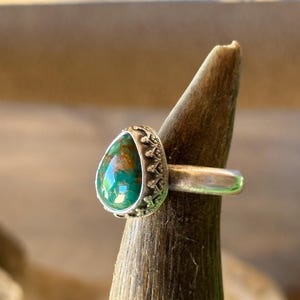 Artisan Handmade Natural Royston Turquoise and Sterling Silver Crown Style Artisan Designed Ring USA Boho Southwestern Jewelry.