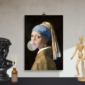 Vermeer incontra l'Arte Pop: Ragazza con l'Orecchino di Perla e Bolle di Gomma | Arte Murale per un Tocco Moderno | Stampa su Poster