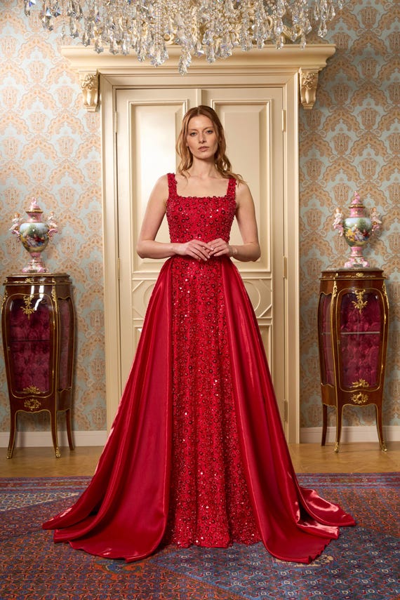 Red Square Neck Lace Overlay Gown with Removable Skirt – Handmade Traditional Bridal Henna Dress