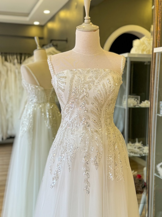 White Straight Collar Leaf Pattern Maxi Length Evening Dress and Wedding Dress