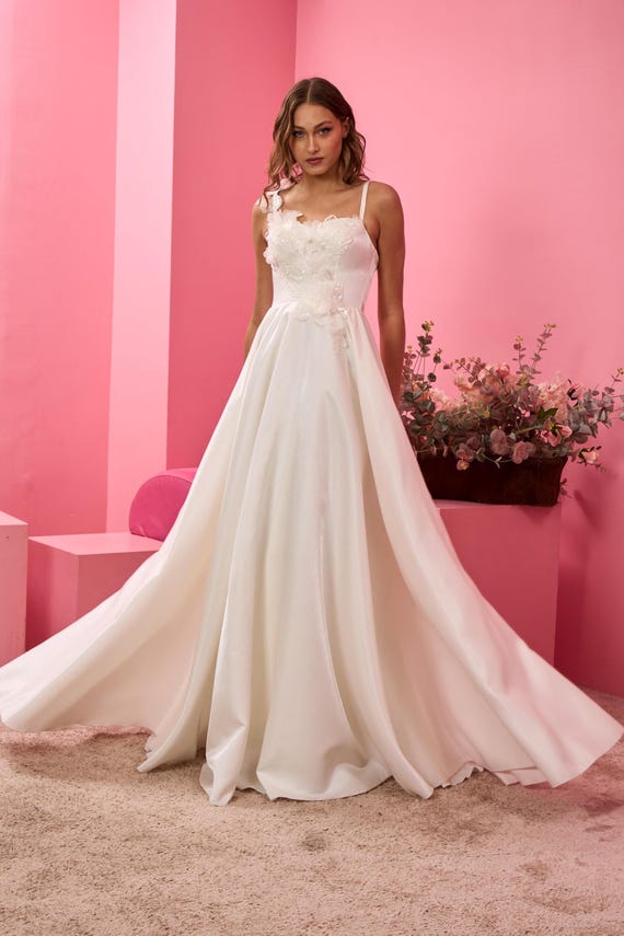 White 3D Lace Satin Wedding Dress Minimalist & Elegant Bridal Gown