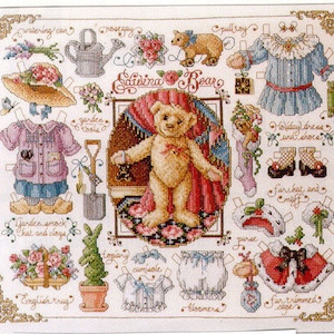 Bambola di carta Teddy Bear di Kooler Design Studio - Progetto di Sandy Orton - Schema per punto croce - Copia cartacea