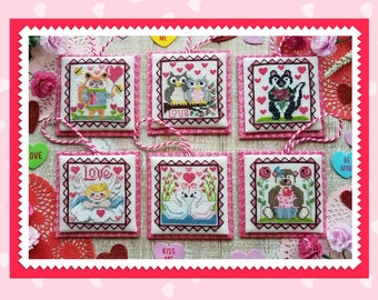 Valentine Littles by Waxing Moon Designs - Counted cross stitch pattern - Hard copy