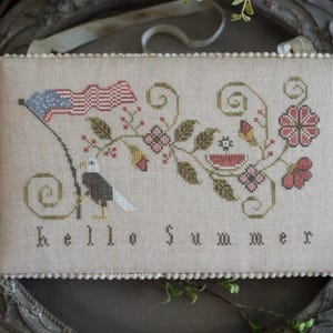 Hello Summer by Plum Street Samplers - Counted cross stitch pattern - Hard copy
