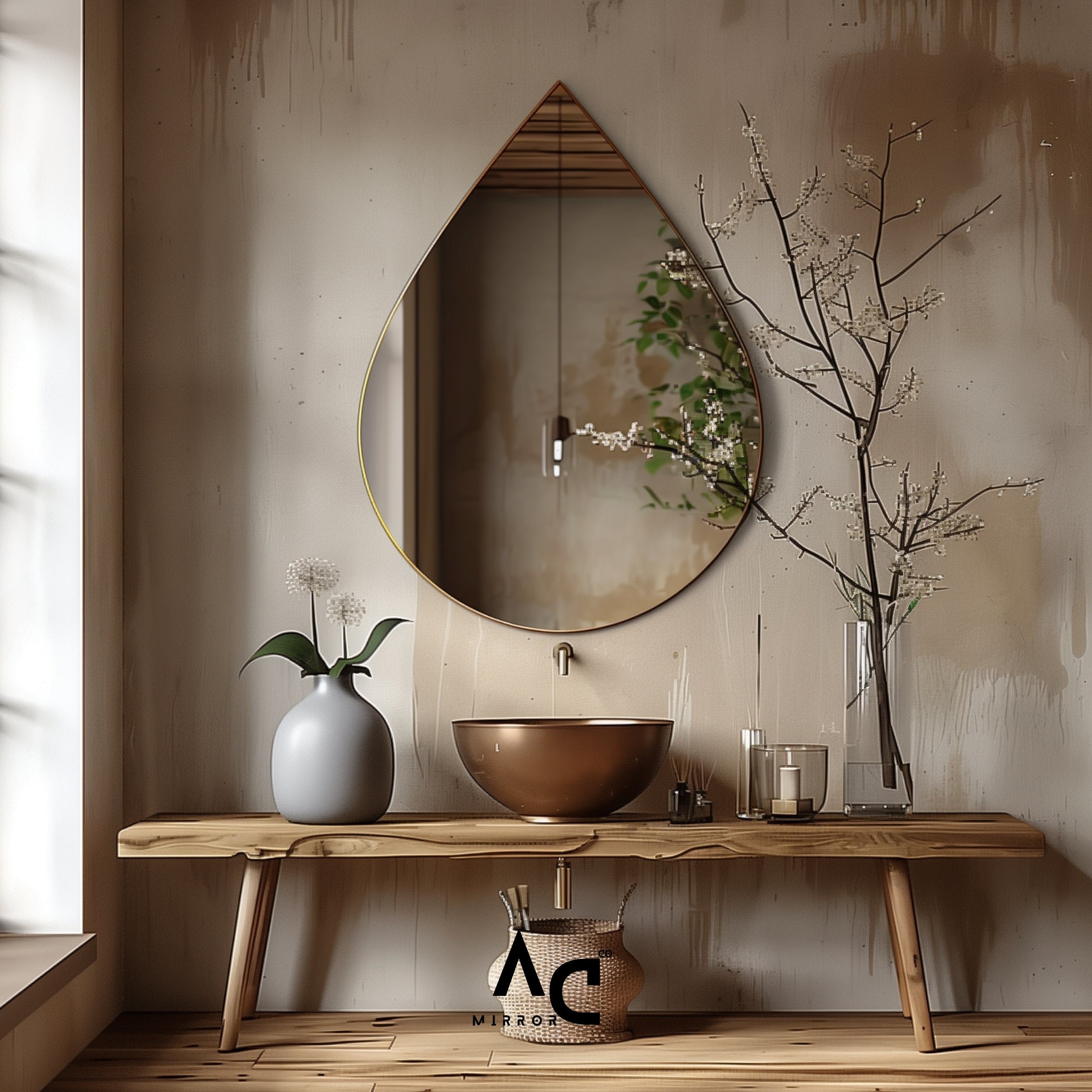 Tropfenförmiger Wandspiegel aus Holz – Modernes handgefertigtes Accessoire