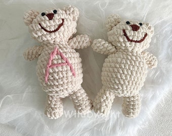 Gepersonaliseerde gehaakte beer speelgoed, aangepaste knuffeldier speelgoed, schattige teddybeer, kraamcadeau, pasgeboren rekwisieten cadeau