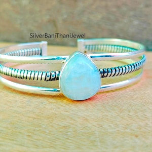 Moonstone Bangle, 925 Silver Bangle, Gift Bangle, Handmade Jewelry, Women Bangle, Moonstone Bracelet, Statement Bangle, Adjustable Bangle