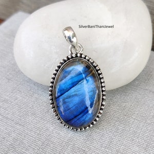Labradorite Pendant, 925 Silver Sterling Pendant, Blue Fire Pendant, Labradorite Jewelry, Silver Pendant, Handmade Pendant, Gemstone Pendant