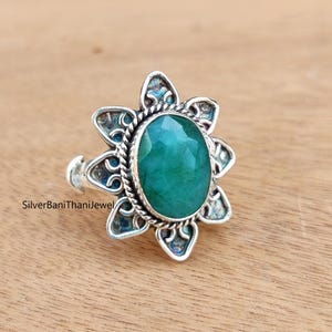 Smaragdgroene ring, damesring, smaragdgroene sieraden, zilveren ring, statementring, cadeau voor vrouw, zilveren sieraden, cadeau voor haar, edelsteenring