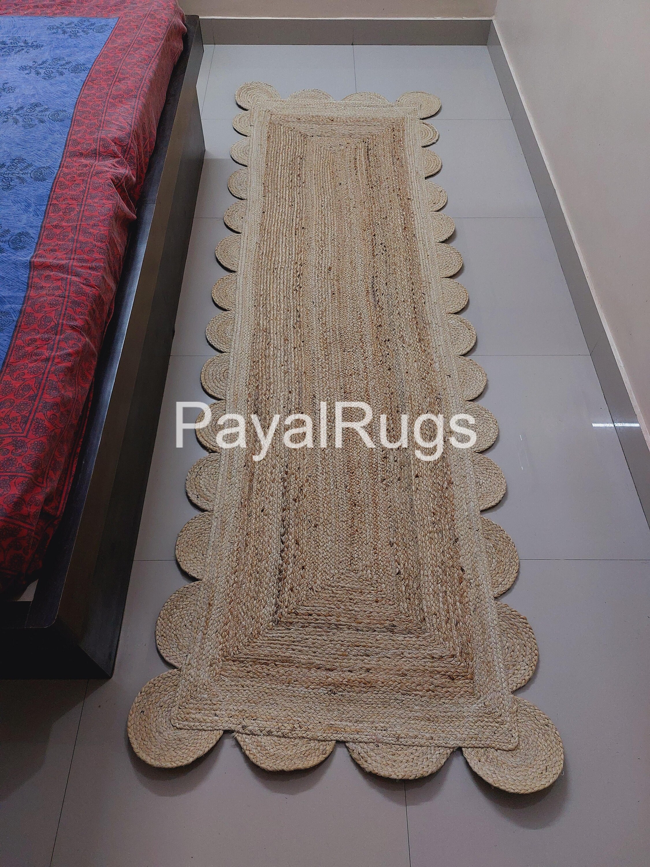 Boho Chic Natural Handmade Braided Scalloped Jute Rug, Natural Jute Rug
