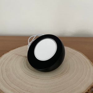 MagSafe iPhone Minimalistic Desktop Mount