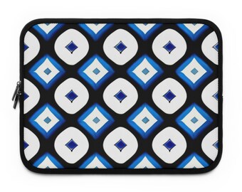 Blue & White Tile Pattern - 13" Laptop Sleeve