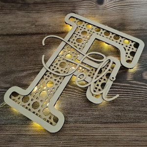 Placa para letras y nombres en aspecto ratán con luz/iluminación, para habitación infantil/cuarto de bebé, como cartel para puerta, para nacimiento, como regalo