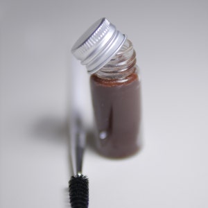 Natural Growth Boosting Mascara
