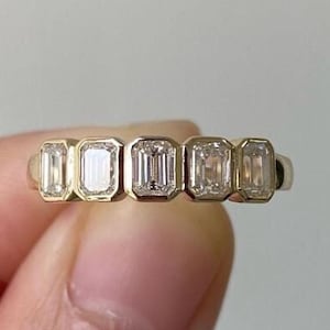 Moissanite Wedding Band, 9k/10k/14k Solid Gold Wedding Ring for woman,3x5mm Emerald Cut D color Moissanite Half Eternity Stacking ring