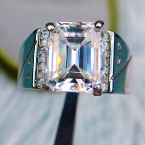 Moissanite Ring Männer, 14k Solid Gold Verlobungsring für Männer, Smaragd Cut D Farbe VVS Moissanite, Ehering Mann, Ring für Vater