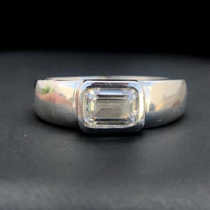 Moissanite Ring men&#39;s, 925 Sterling Silver/Solid Gold Engagement ring For man, Bezel Set7x5mm Emerald cut Certified Moissanite Wedding Band