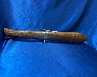Cuchillo y tenedor de madera tallada a mano con forma de pez, estilo vintage, con cierre de latón.