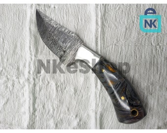 Custom handmade Damascus Steel Trailing Point Skinner Knife with original leather pouch