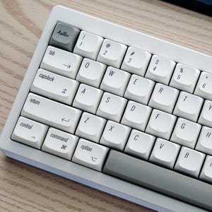 Mac Retro PBT Keycap Set | Dye-Sub Sublimation | XDA Profile | 133 Keys image 4