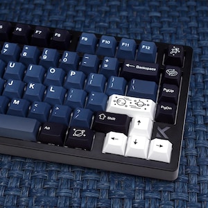 Galaxy Astronaut Keycap Set | Custom Keycaps | Cherry Profile PBT | 140 Keys | ISO & ANSI Support