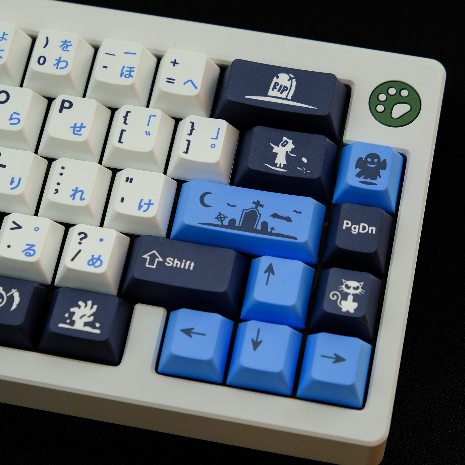 GMK Midnight Keycaps | Cherry Profile Keycaps Set | PBT GMK Midnight Keycaps | Cherry Profile Keycaps Set | PBT
